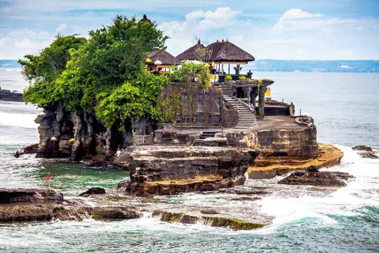 Đền Tanad Lot