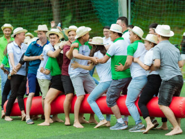 Tour team building doanh nghiệp Đà Lạt - Trekking Hồ Tuyền Lâm - KDL Chuồn Chuồn - Mongo Land - Puppy Farm