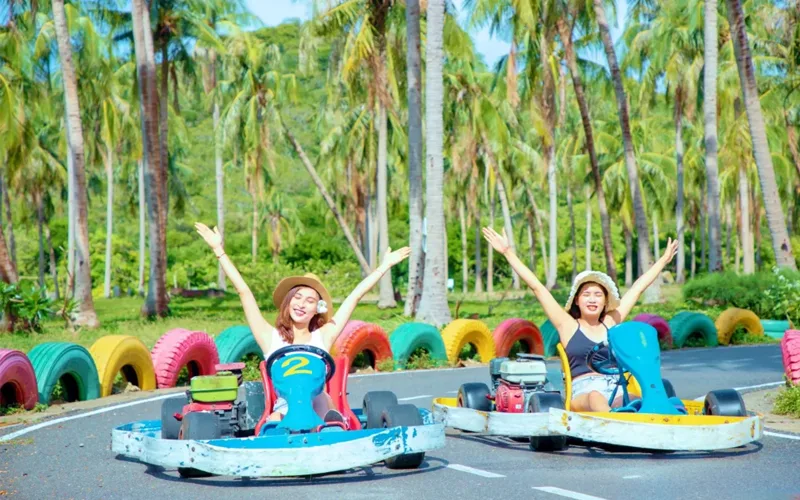 monkey-island-vuong-quoc-loai-kh--nha-trang-2 Monkey Island – Vương Quốc Loài Khỉ, Nha Trang