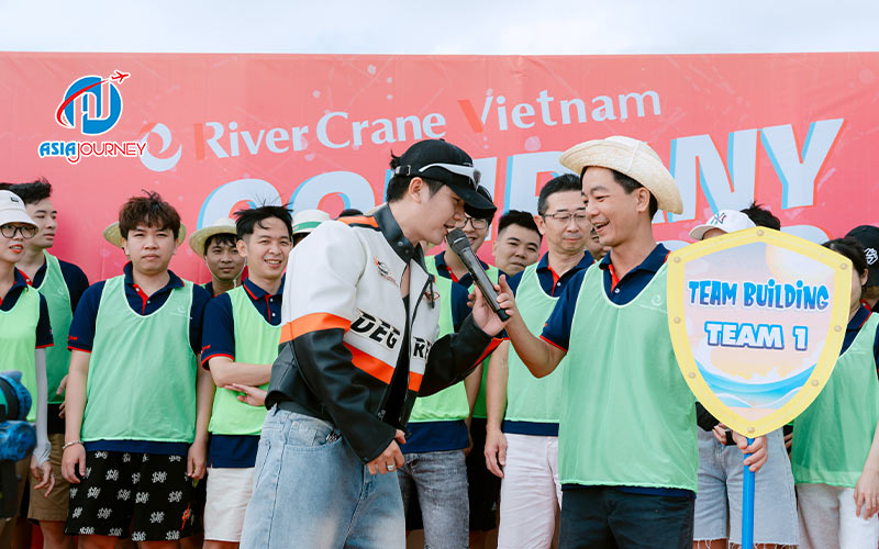 Dự án Team Building Đoàn RiverCrane Vietnam - Kỷ lục xếp mô tô sống động