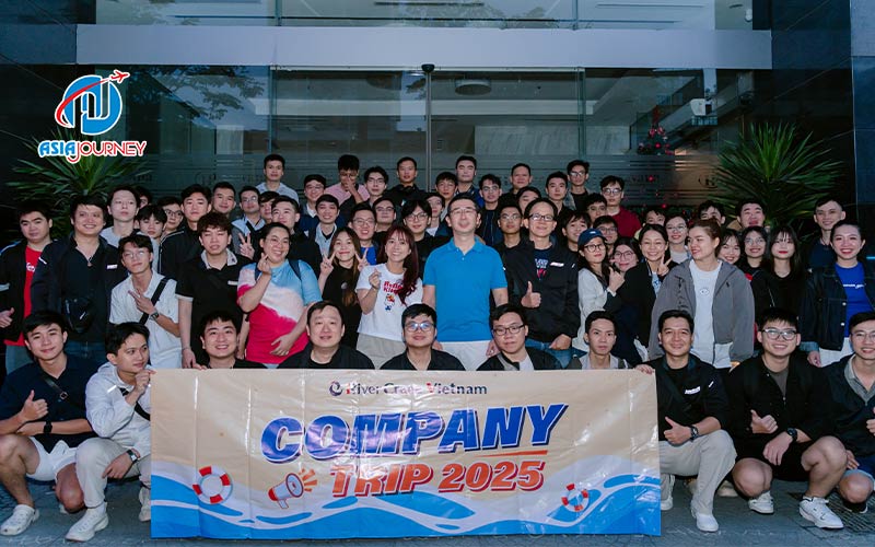 Dự án Team Building Đoàn RiverCrane Vietnam - Kỷ lục xếp mô tô sống động