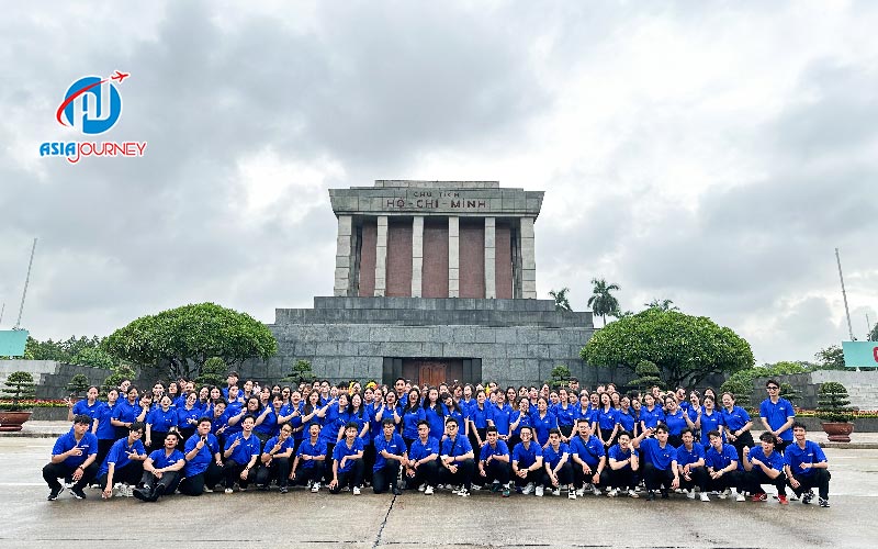 Asia Journey x HUFLIT: Khẳng Định Bản Lĩnh Tổ Chức Tour Giáo Dục