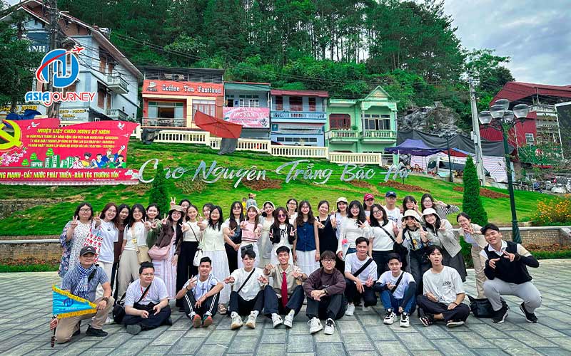 Asia Journey x HUFLIT: Khẳng Định Bản Lĩnh Tổ Chức Tour Giáo Dục