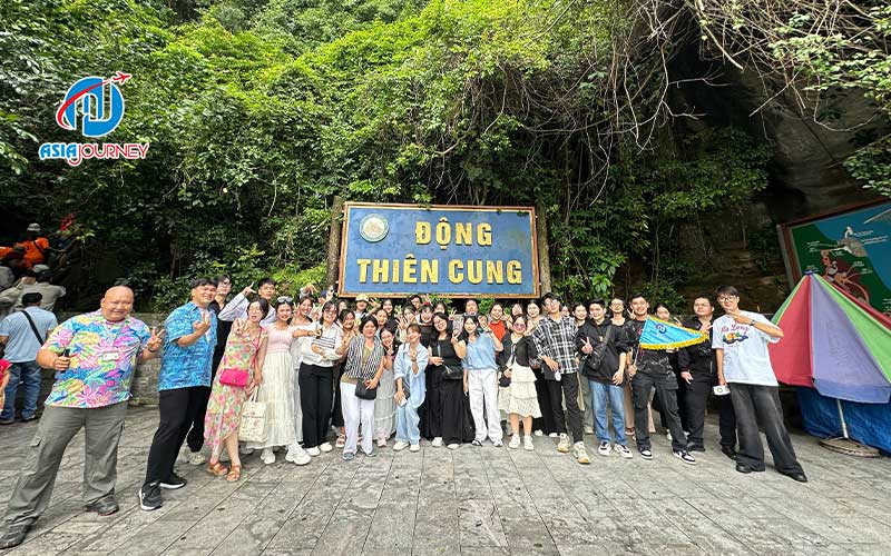 Asia Journey x HUFLIT: Khẳng Định Bản Lĩnh Tổ Chức Tour Giáo Dục